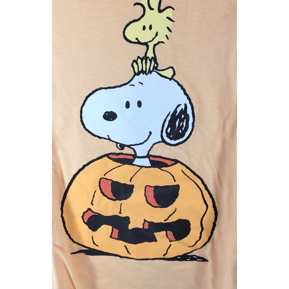 Love Tribe Peanuts Snoopy & Woodstock Halloween Crop T-Shirt - Orange - Large - Picture 3 of 4